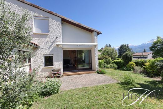 Luxury home in Biviers, Isère
