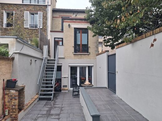 Montreuil, Seine-Saint-Denisの高級住宅