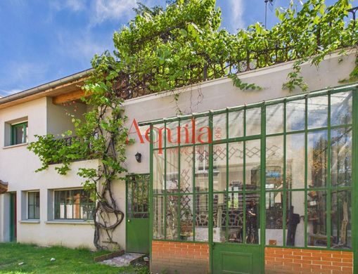Maison de luxe à Villeurbanne, Rhône