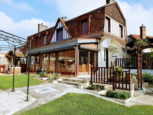 Maison de luxe à Choisy-au-Bac, Oise