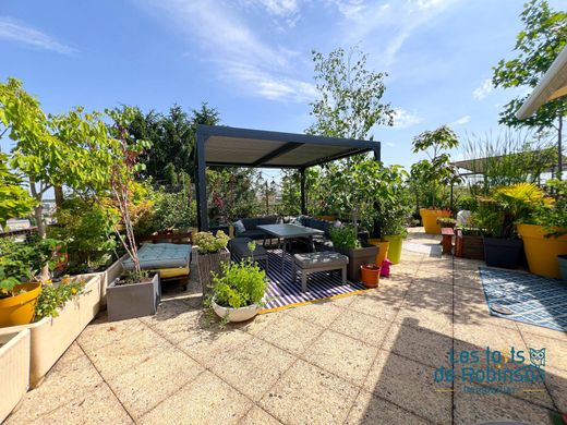 Piso / Apartamento en Le Plessis-Robinson, Altos de Sena