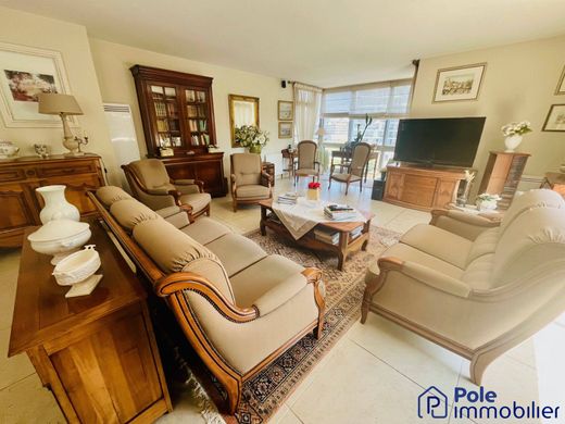 ‏דירה ב  Caen, Calvados