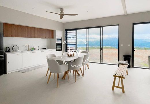 Luxury home in Tohautu, Îles du Vent