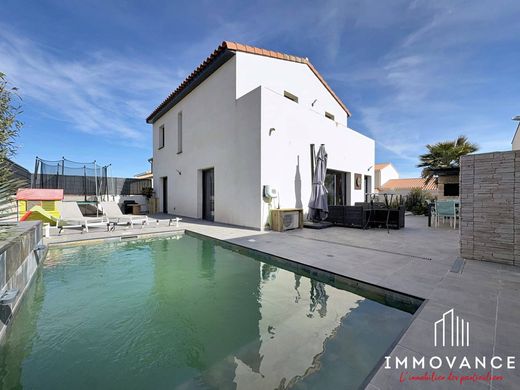 Luxus-Haus in Fabrègues, Hérault