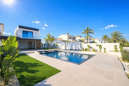 Luksusowy dom w Empuriabrava, Província de Girona