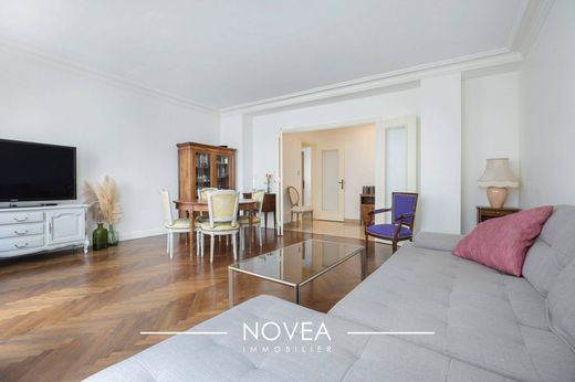 Apartment in Lyon, Rhône