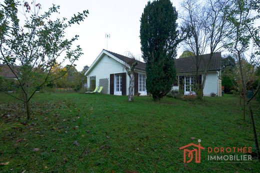 Luxury home in Villecresnes, Val-de-Marne