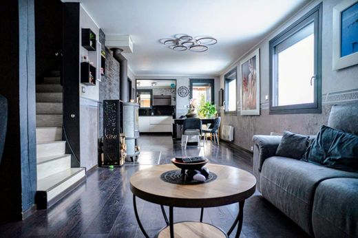 Luxury home in Malbuisson, Doubs