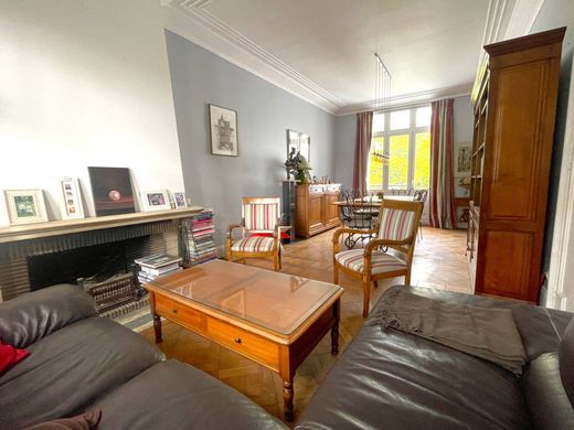 Luxury home in Lambersart, North