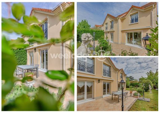 Casa di lusso a Andrésy, Yvelines