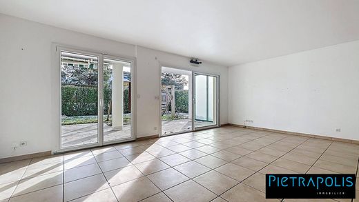 아파트 / Divonne-les-Bains, Ain