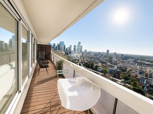 Apartament w Puteaux, Hauts-de-Seine