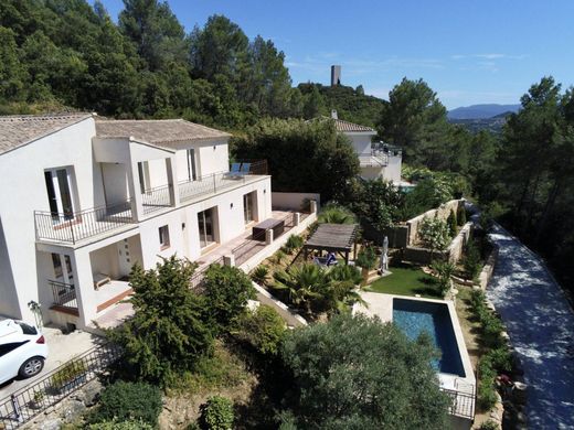 Luxus-Haus in Taradeau, Var