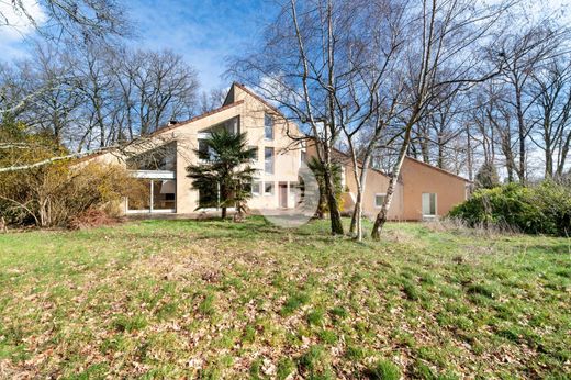 Luxury home in Limoges, Haute-Vienne