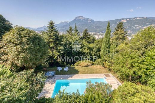 Luxury home in Saint-Martin-le-Vinoux, Isère