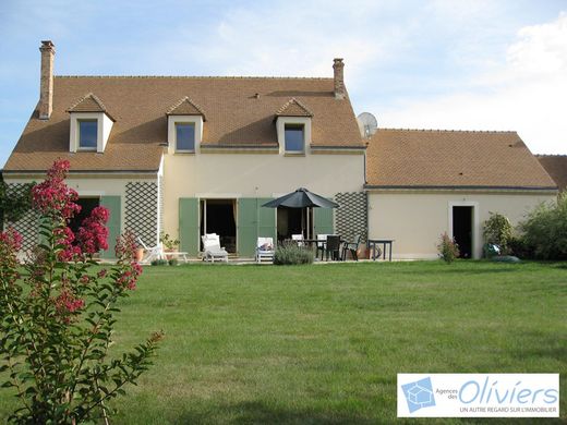 Casa di lusso a La Celle-les-Bordes, Yvelines
