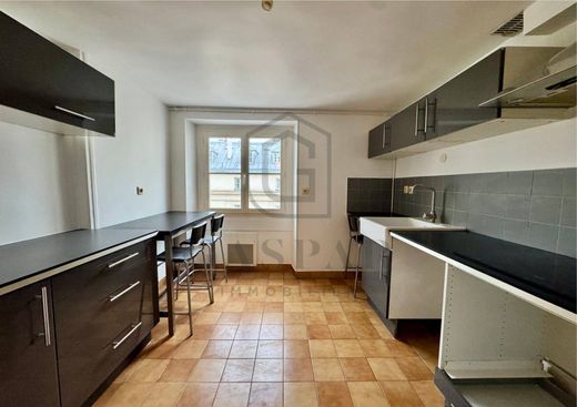 Apartment in Sorbonne, Jardin des Plantes, Saint-Victor, Paris