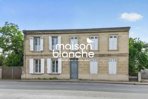 Luxury home in Ambarès-et-Lagrave, Gironde