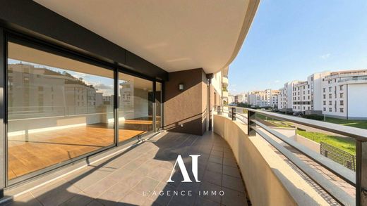 Apartamento - Saint-Genis-Pouilly, Ain