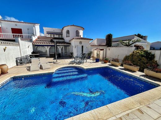 Casa di lusso a Empuriabrava, Girona