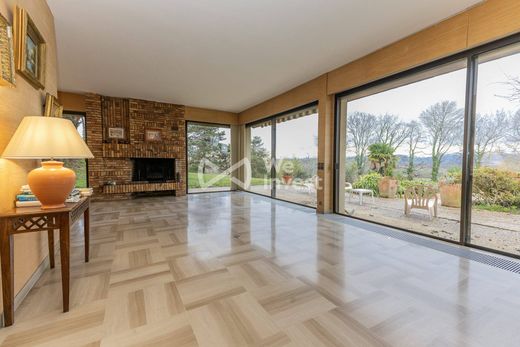Luxury home in Montardon, Pyrénées-Atlantiques