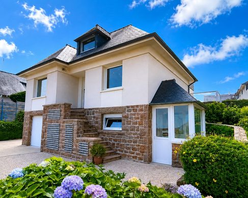 Luxury home in Perros-Guirec, Côtes-d'Armor