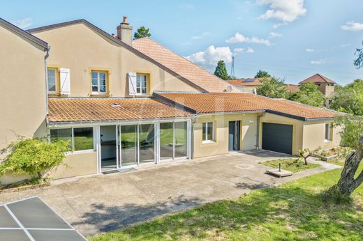 Luxury home in Mey, Moselle