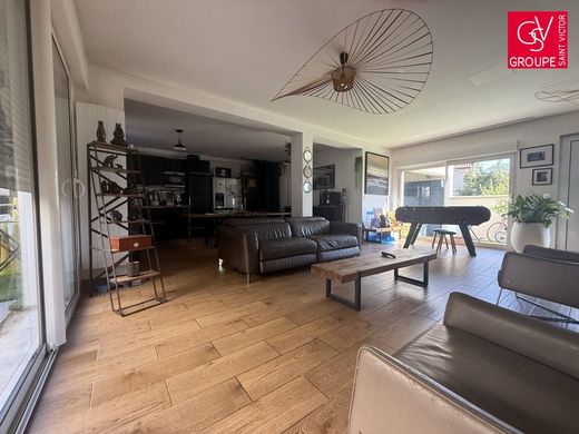 Maison de luxe à Fontenay-sous-Bois, Val-de-Marne