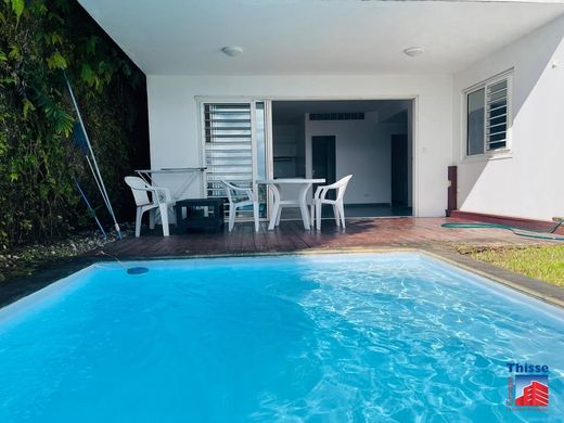 Punaauia, Îles du Ventのアパートメント