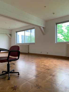 Apartment / Etagenwohnung in Motte-Picquet, Commerce, Necker, Paris