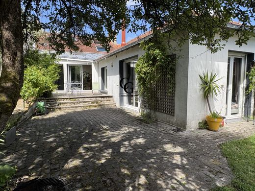Casa de lujo en Rezé, Loira Atlántico