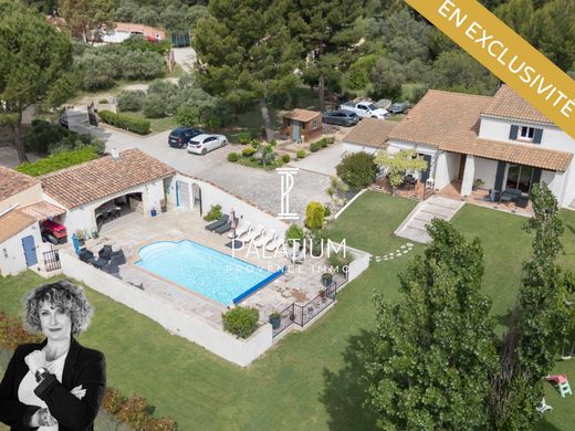 Luxury home in La Fare-les-Oliviers, Bouches-du-Rhône