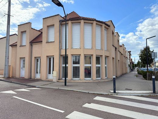 Residential complexes in Vernon, Eure