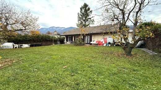Luxe woning in Lugrin, Haute-Savoie