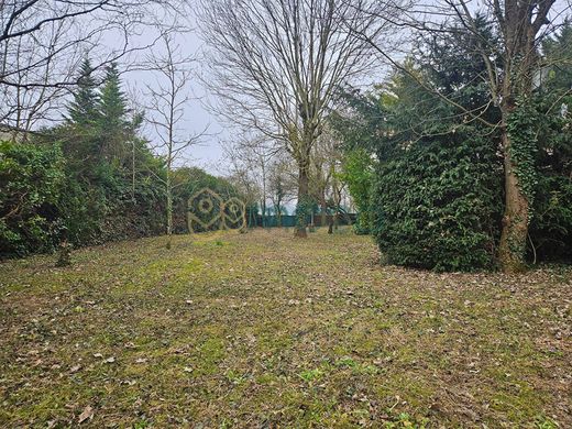 Αγροτεμάχιο σε La Frette-sur-Seine, Val d'Oise