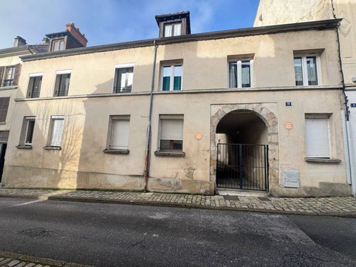 Wohnkomplexe in Château-Thierry, Aisne