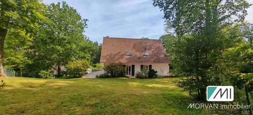 Luxury home in Les Essarts-le-Roi, Yvelines