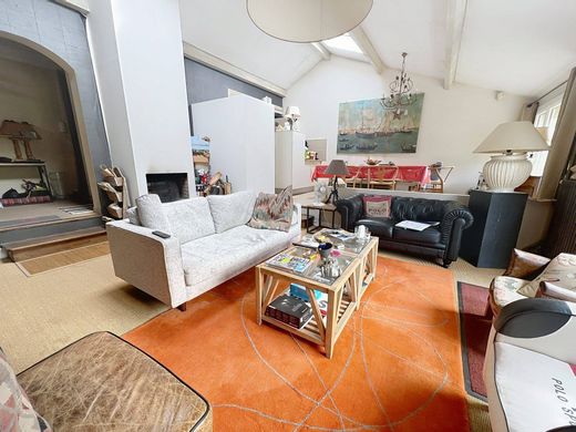 Casa di lusso a Marnes-la-Coquette, Hauts-de-Seine