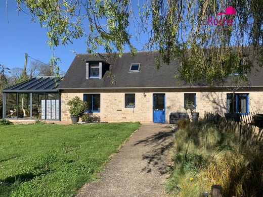 Luxury home in Kernouës, Finistère