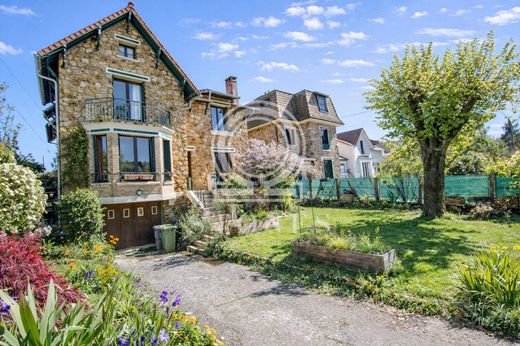 Casa di lusso a Vaucresson, Hauts-de-Seine