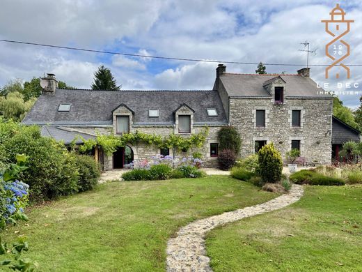 Casa di lusso a Elven, Morbihan