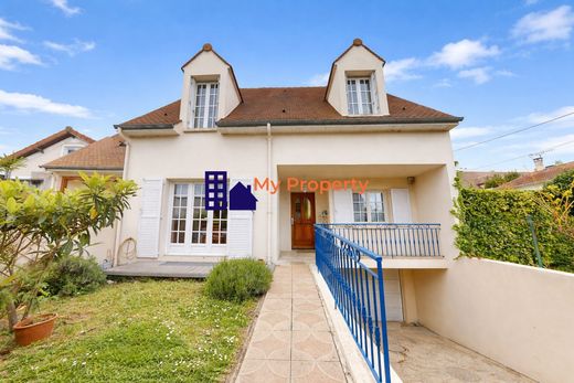 Элитный дом, Houilles, Yvelines