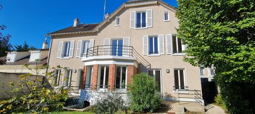 Luxe woning in Melun, Seine-et-Marne