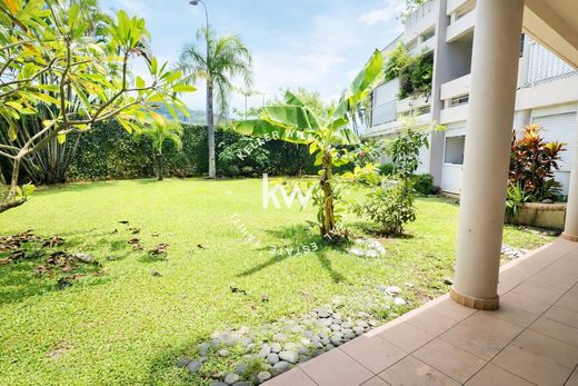 Apartment / Etagenwohnung in Arue, Îles du Vent