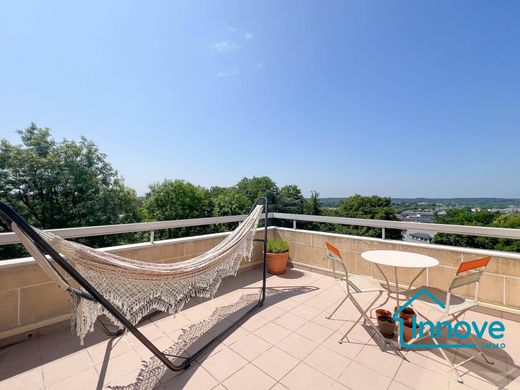 Apartament w Wersal, Yvelines