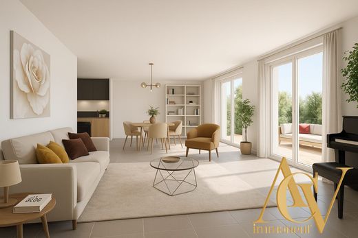 Hyères, Varのアパートメント