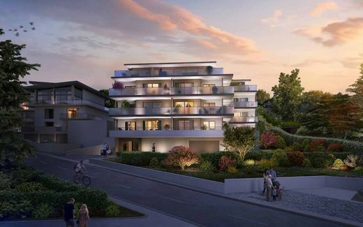 Apartment in Évian-les-Bains, Haute-Savoie