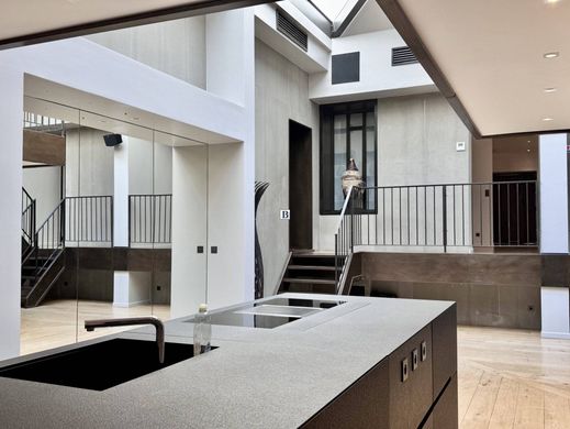 Apartment / Etagenwohnung in Temple, Rambuteau – Francs Bourgeois, Réaumur, Paris