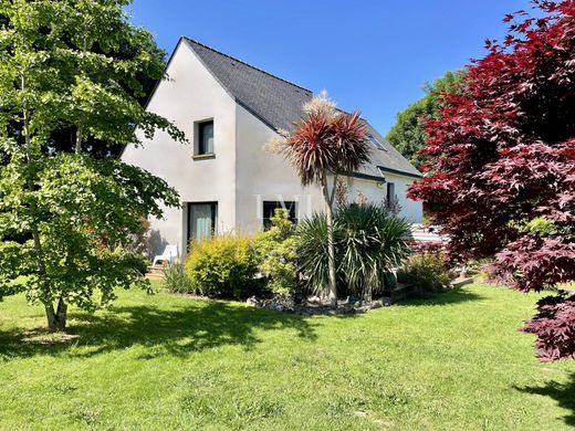 豪宅  Sainte-Hélène, Morbihan