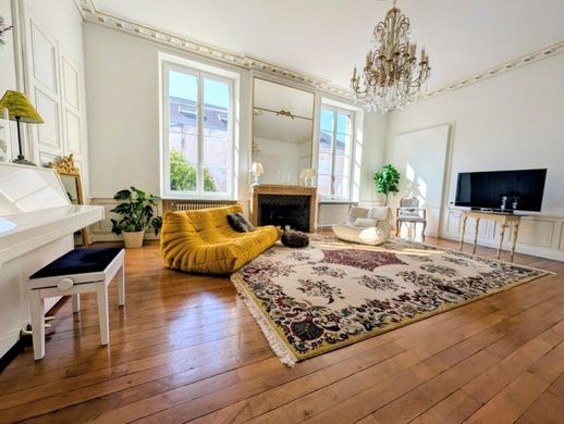 Apartment in Dijon, Cote d'Or